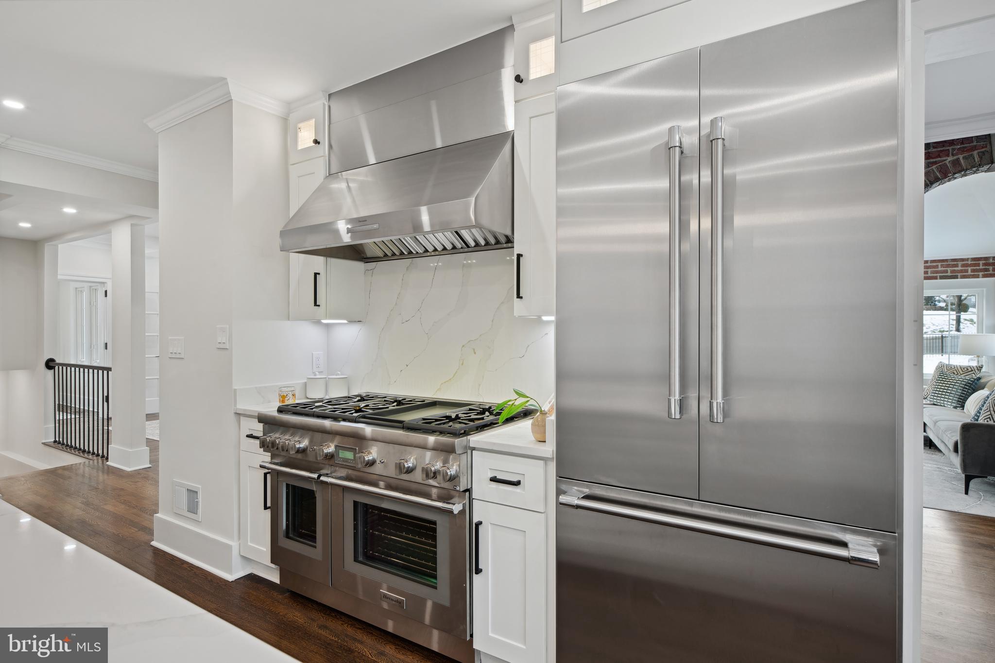 FOREST HILLS - Residential