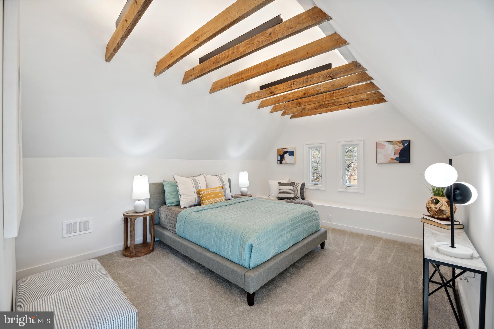 FOREST HILLS - Residential