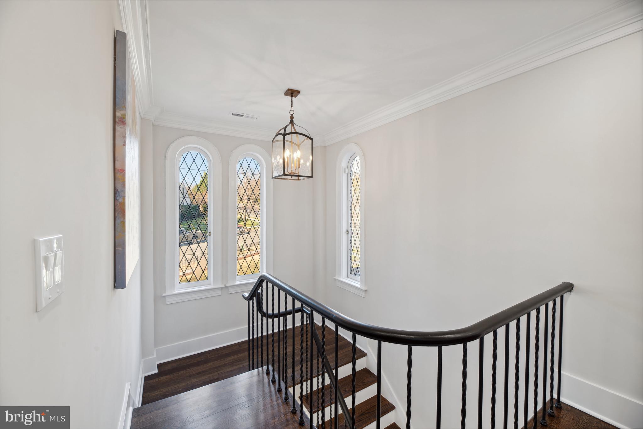 FOREST HILLS - Residential