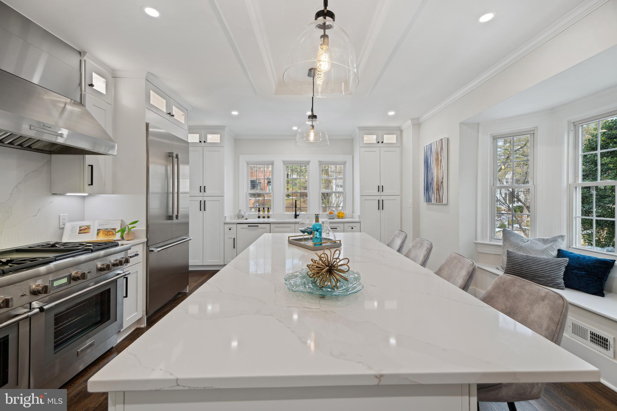 FOREST HILLS - Residential