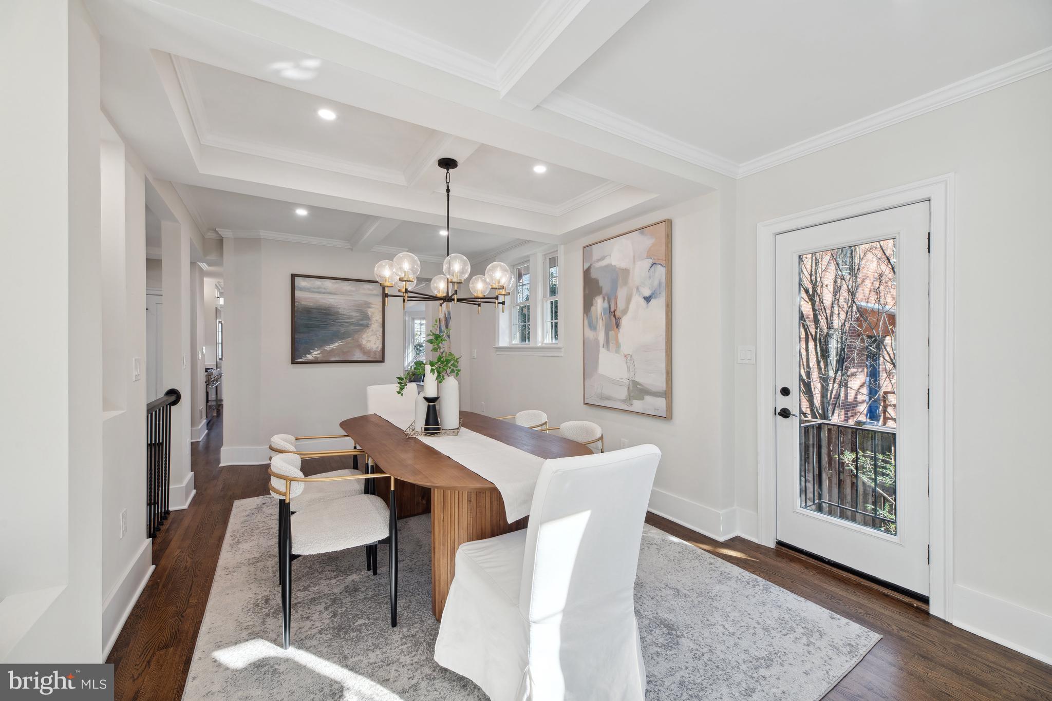 FOREST HILLS - Residential