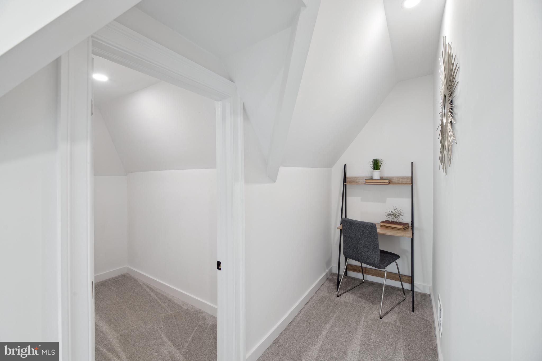 FOREST HILLS - Residential