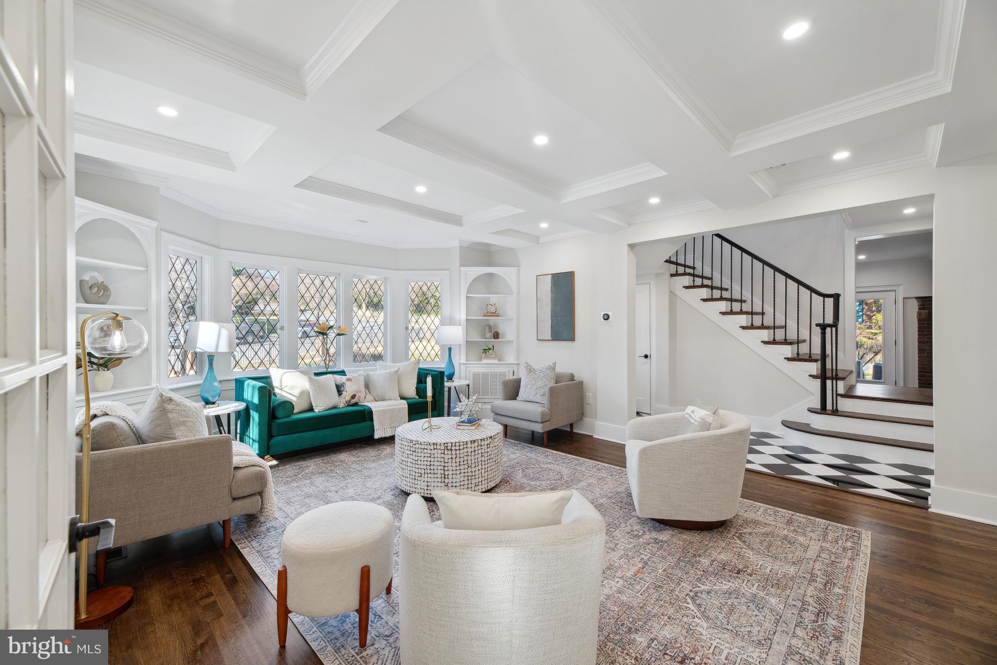FOREST HILLS - Residential