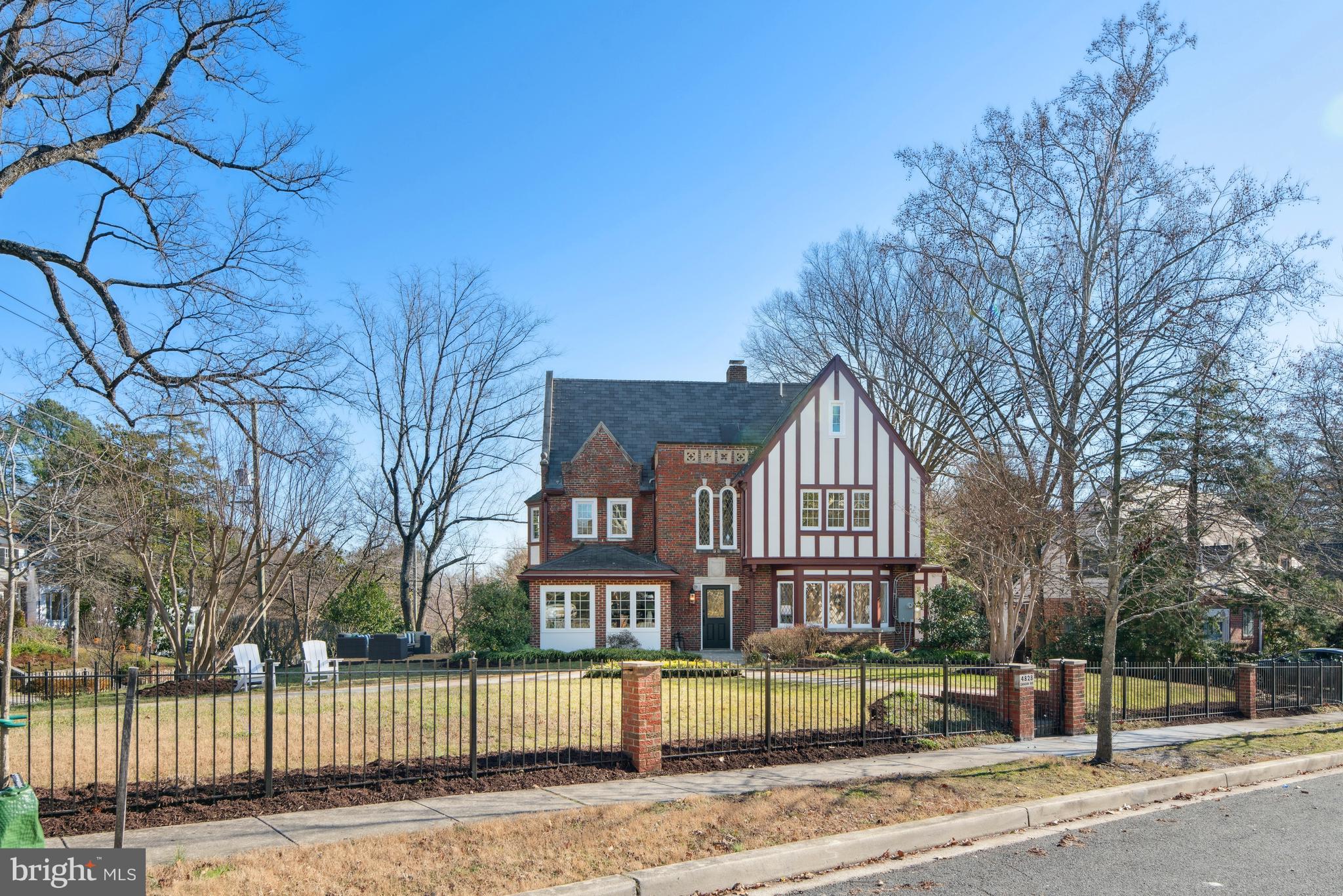 FOREST HILLS - Residential