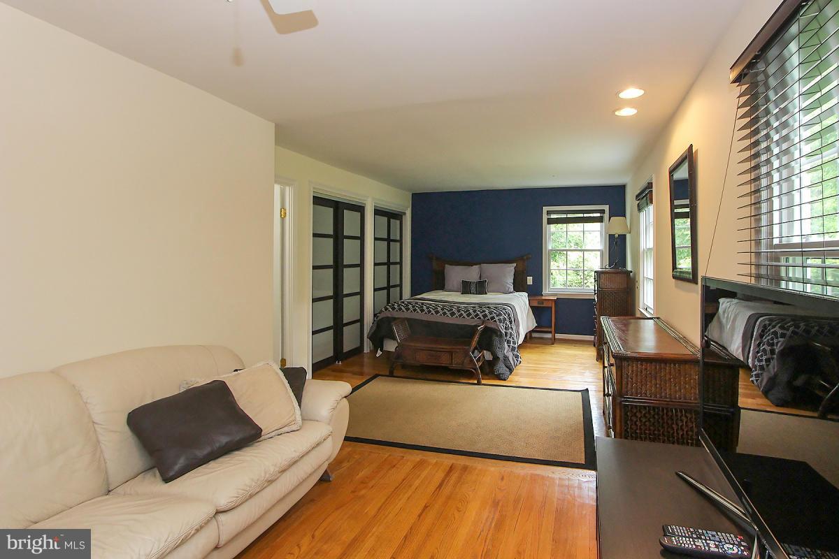 PARKCREST - Residential Lease