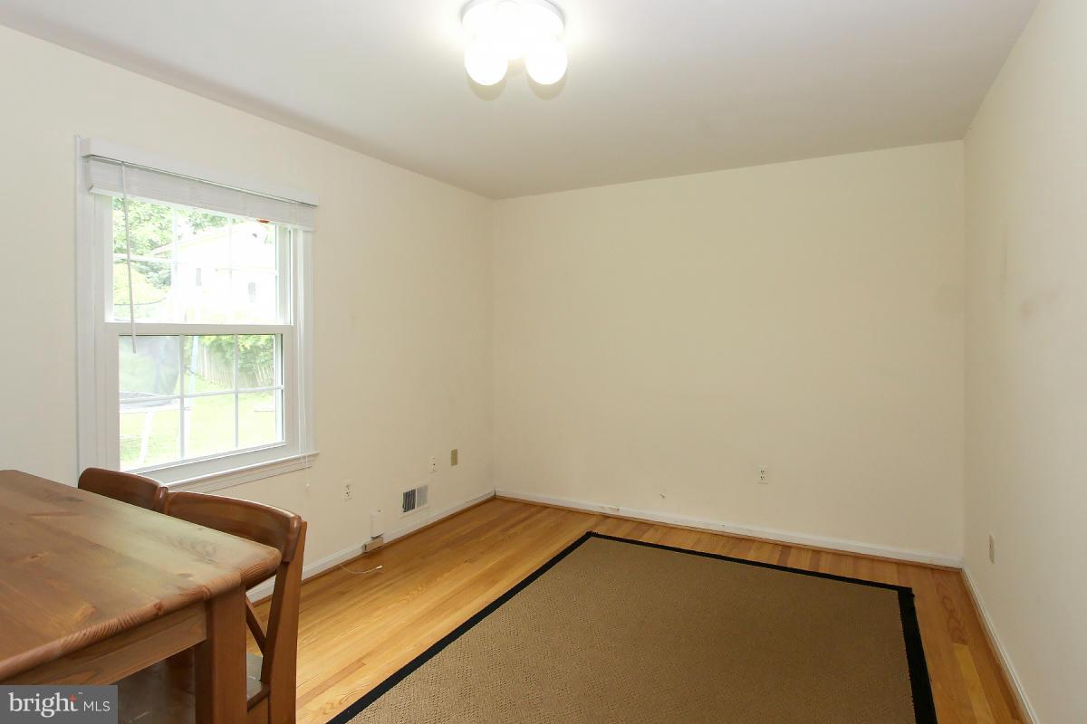 PARKCREST - Residential Lease