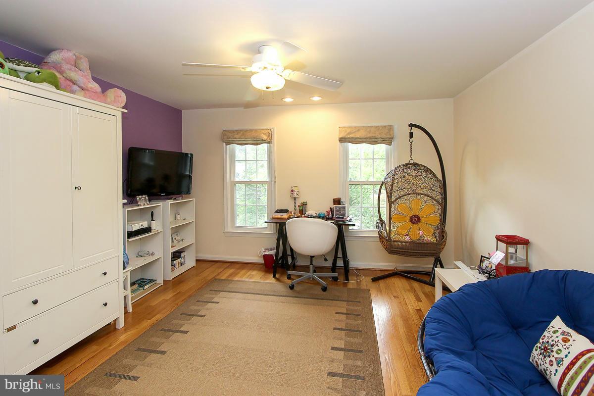 PARKCREST - Residential Lease