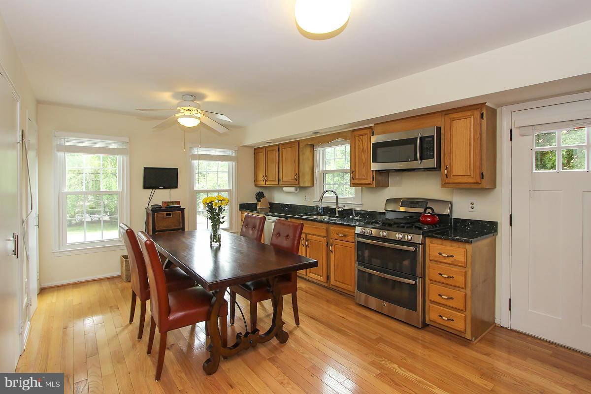 PARKCREST - Residential Lease