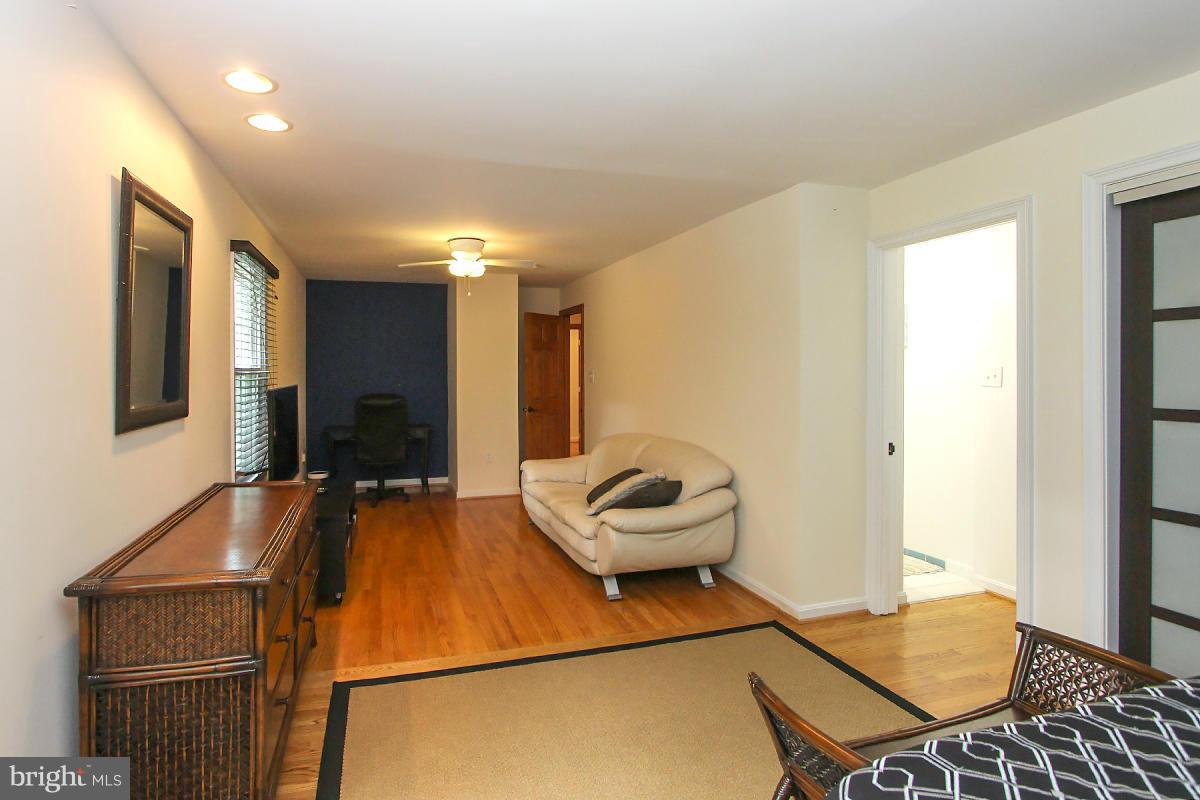 PARKCREST - Residential Lease