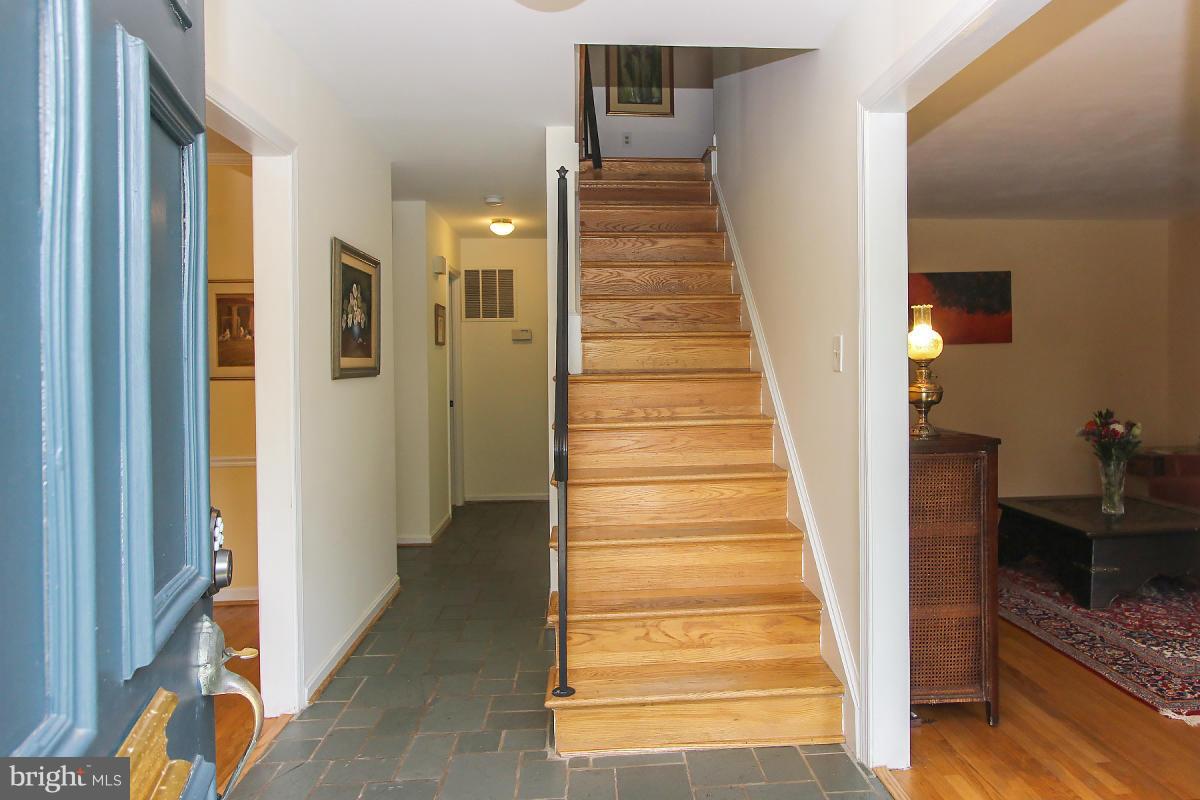 PARKCREST - Residential Lease