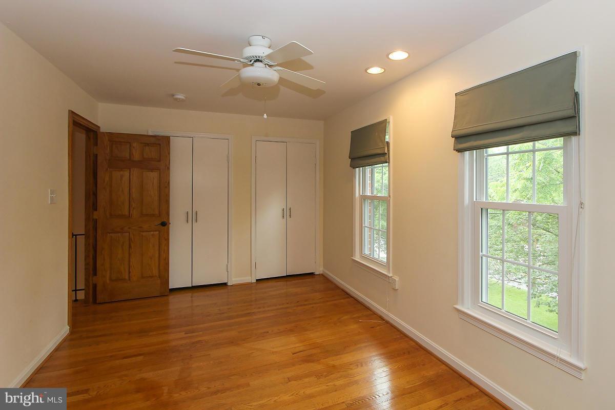 PARKCREST - Residential Lease