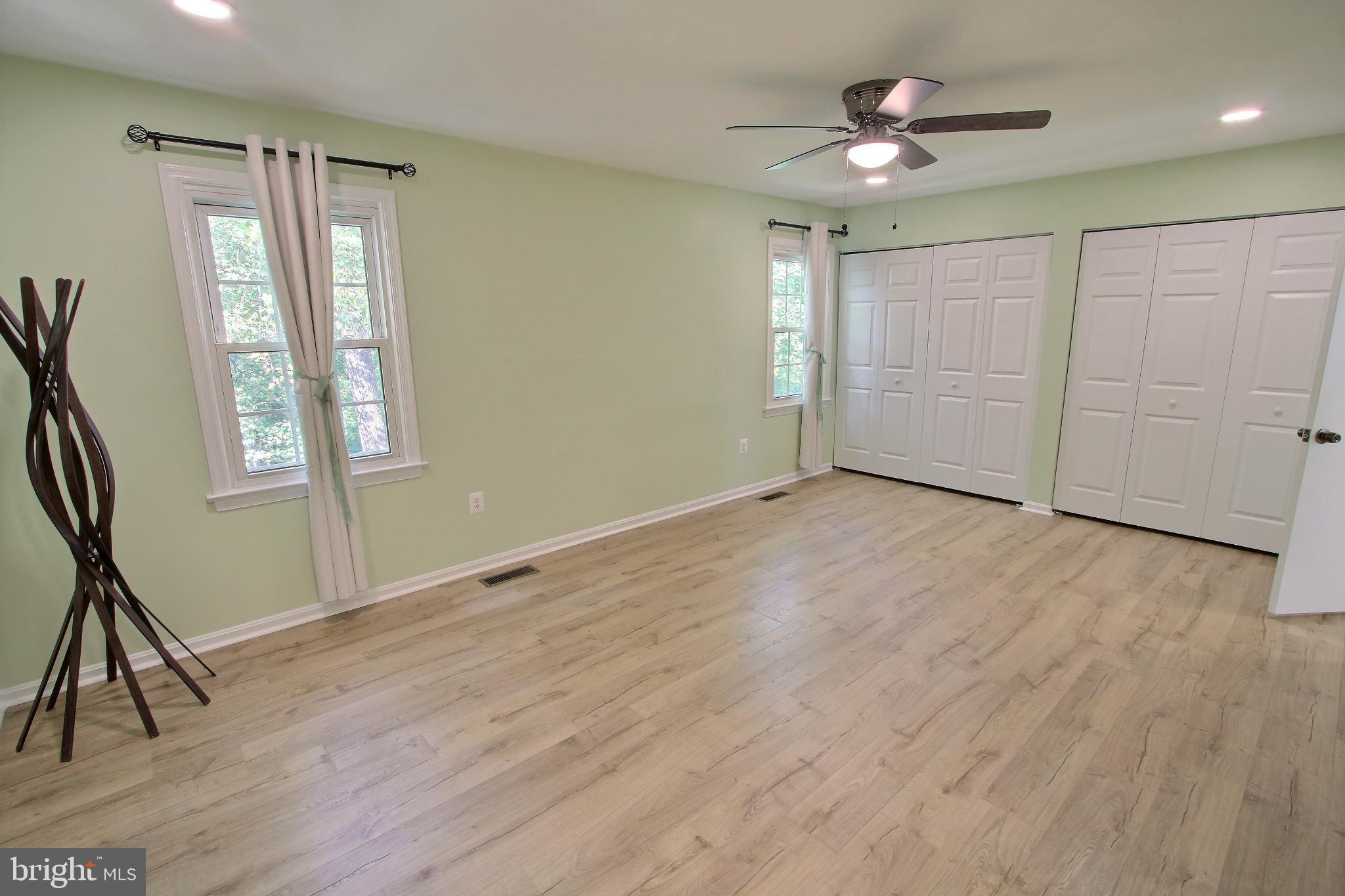 SHADY GROVE VILLAGE - Residential