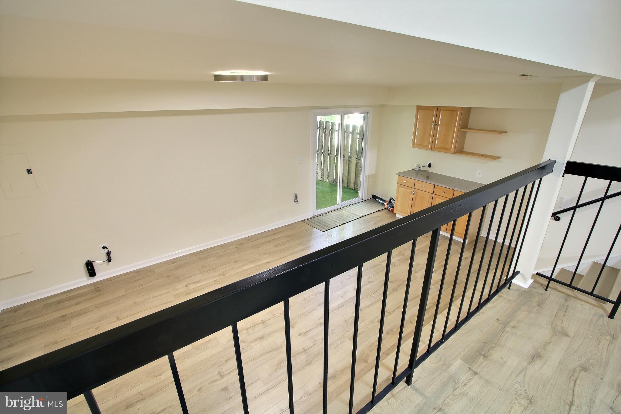 SHADY GROVE VILLAGE - Residential