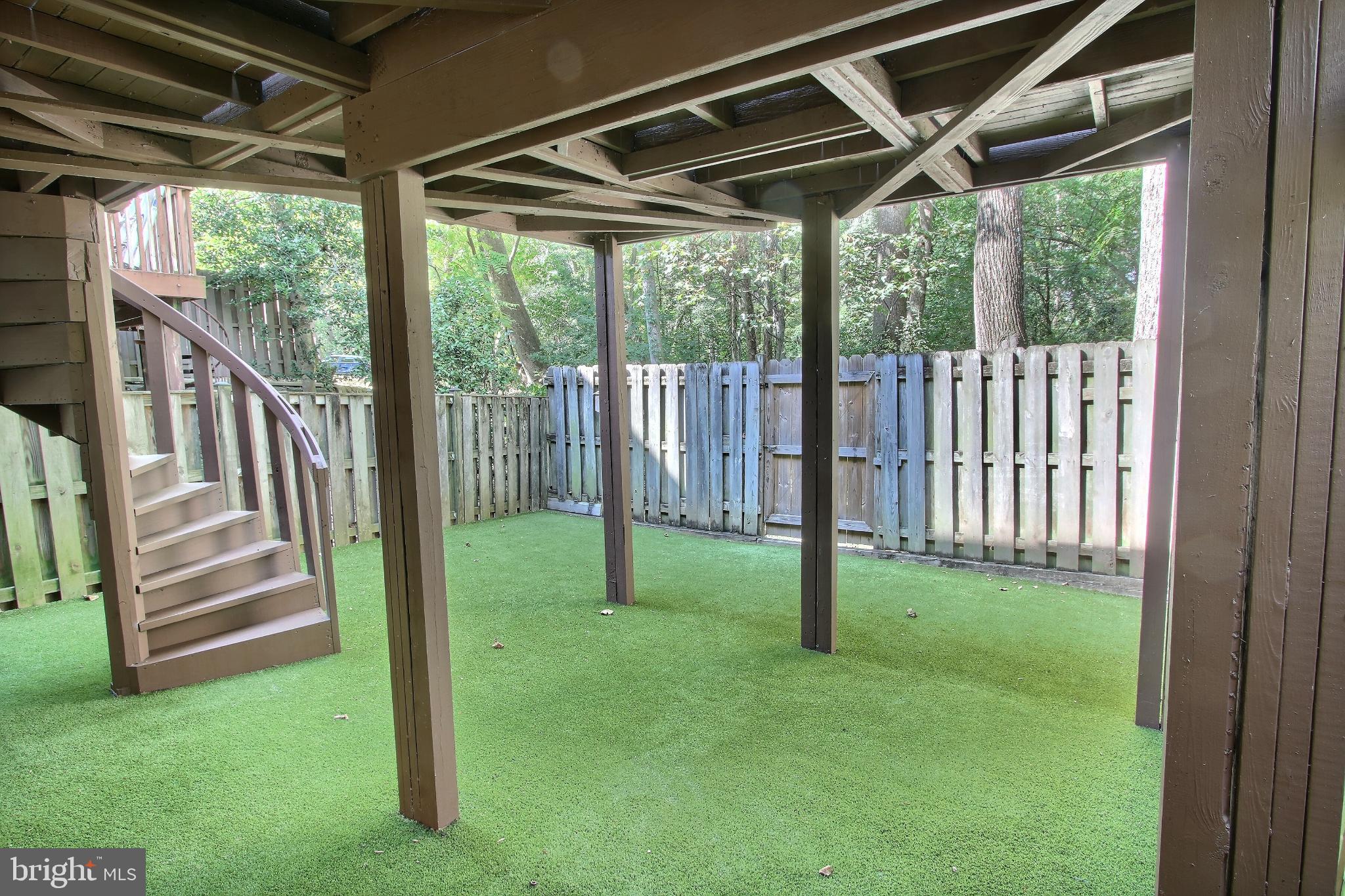 SHADY GROVE VILLAGE - Residential