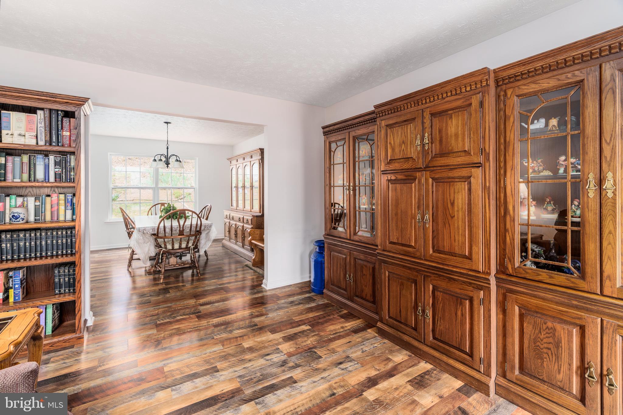 FOREST KNOLL - Residential