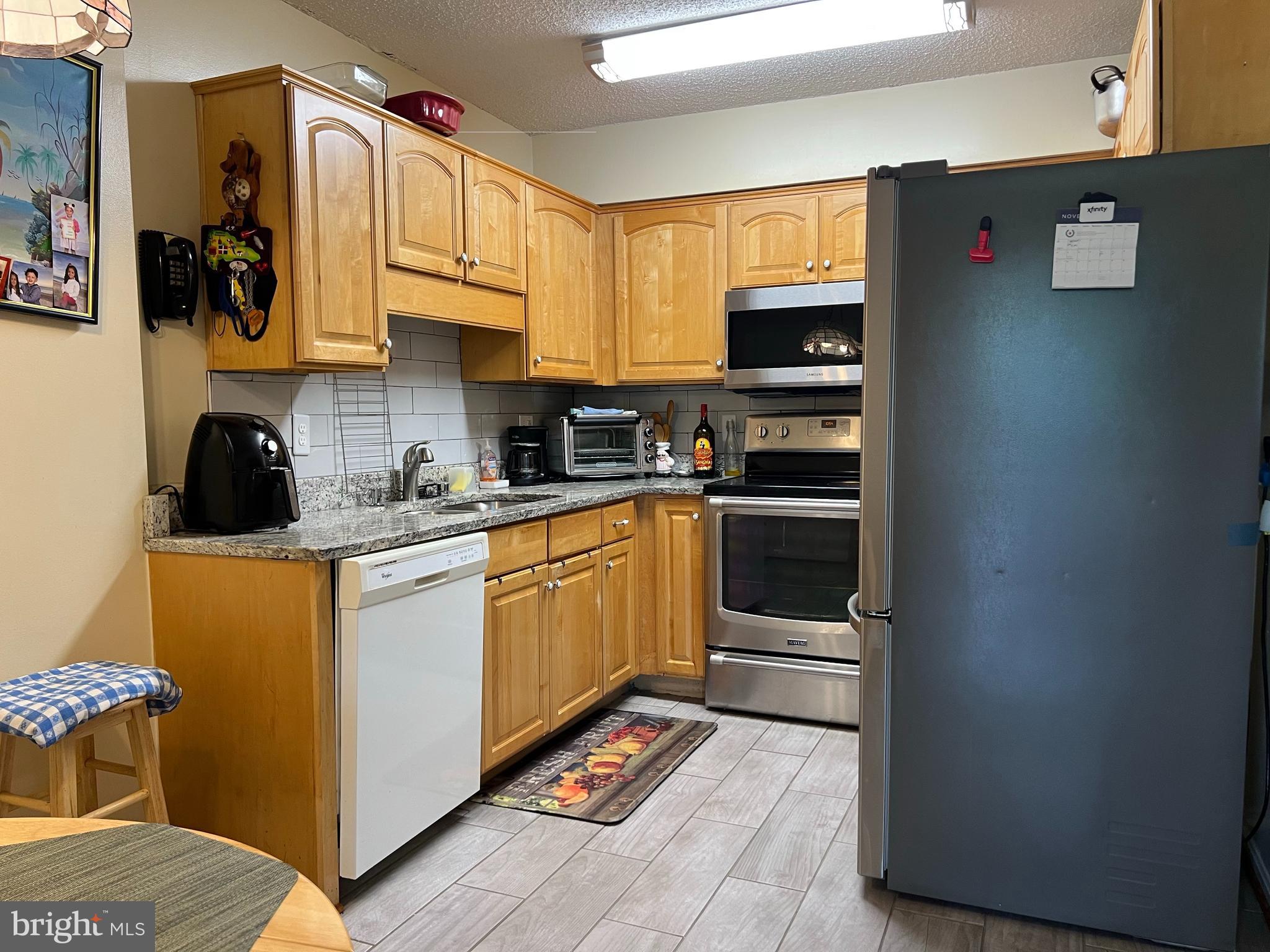 CHELSEA TOWERS - Residential