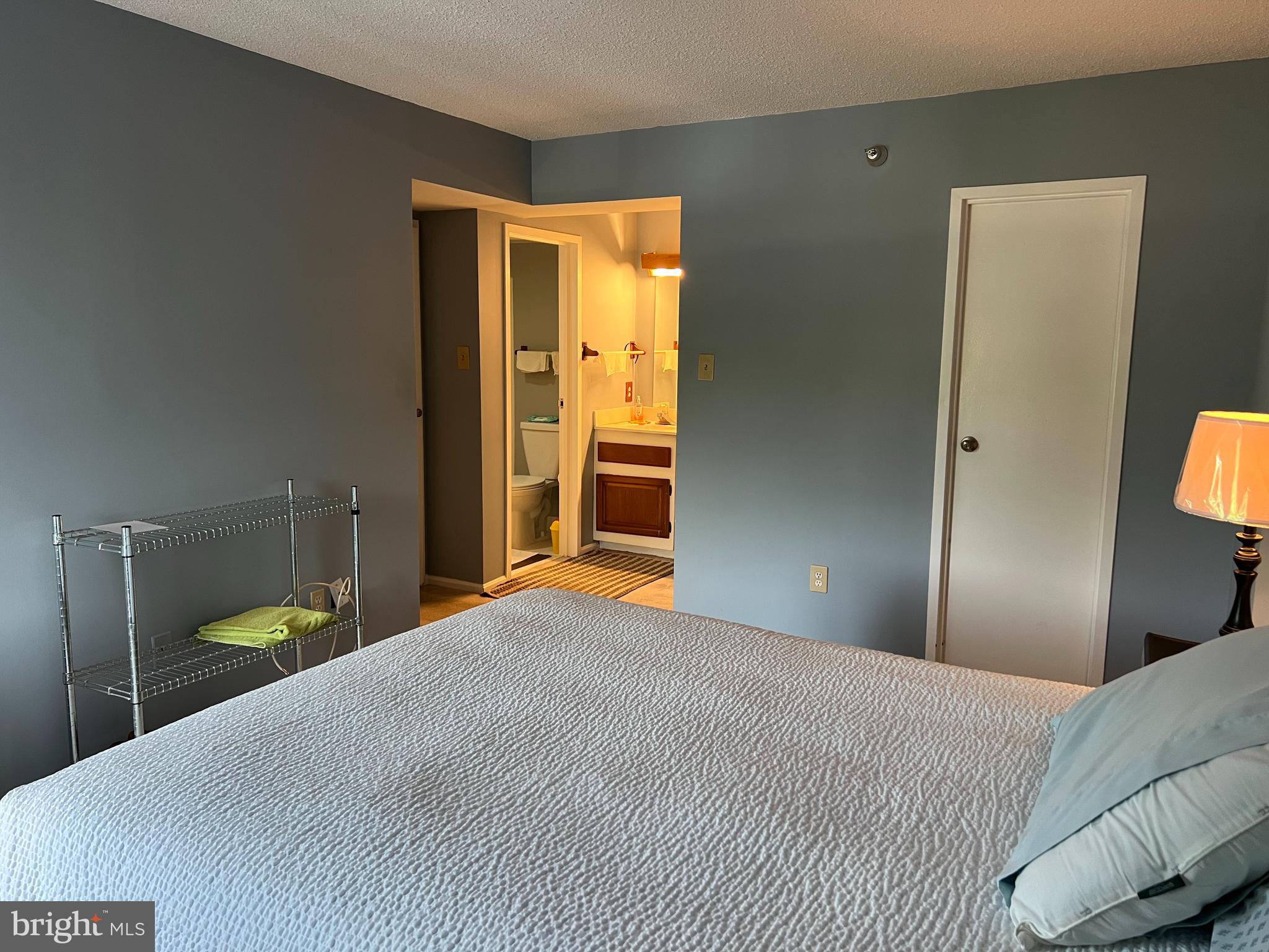 CHELSEA TOWERS - Residential