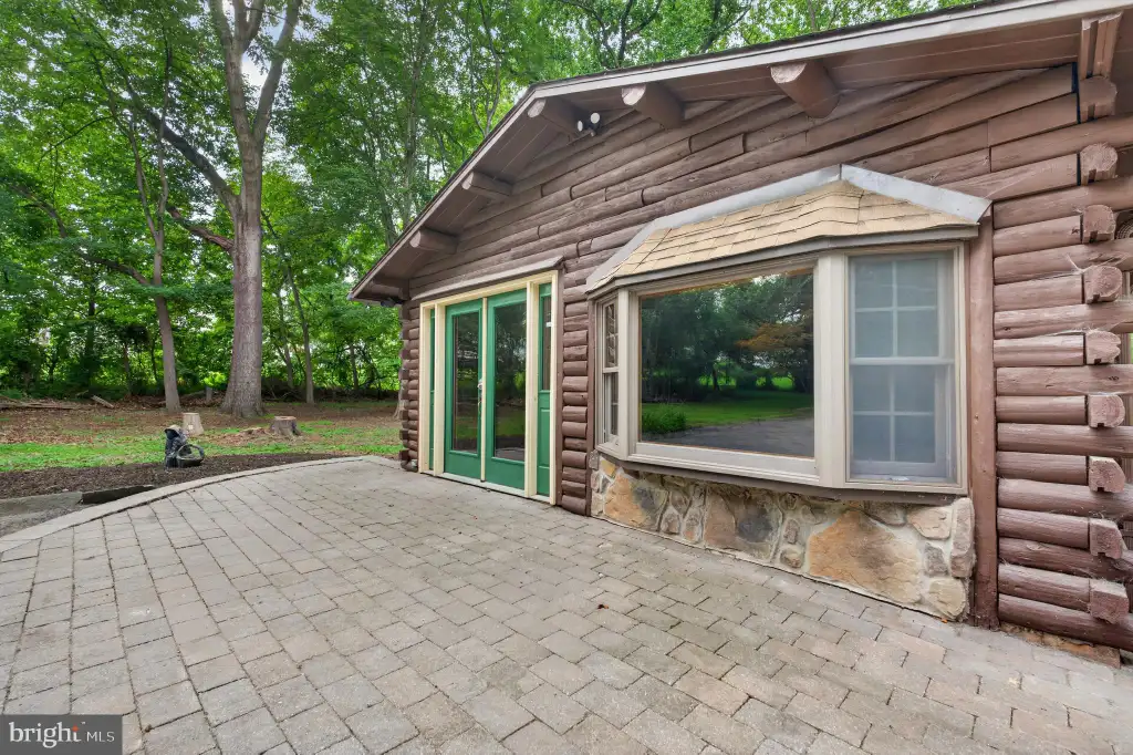 354 Old Baltimore Pike, Newark, DE 19702