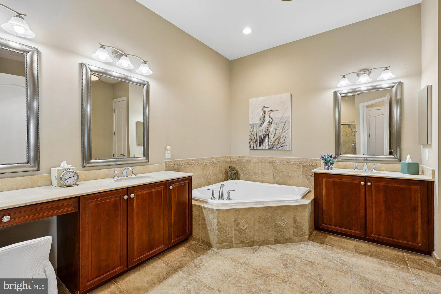 GRANDVIEW - Residential