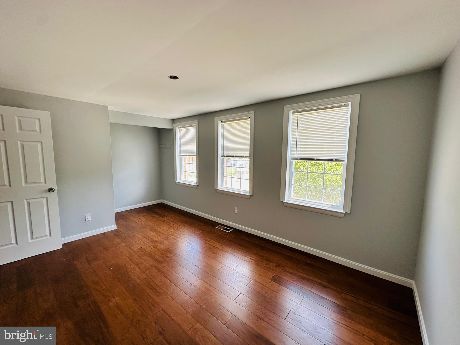 ASHLAND MEWS - Residential