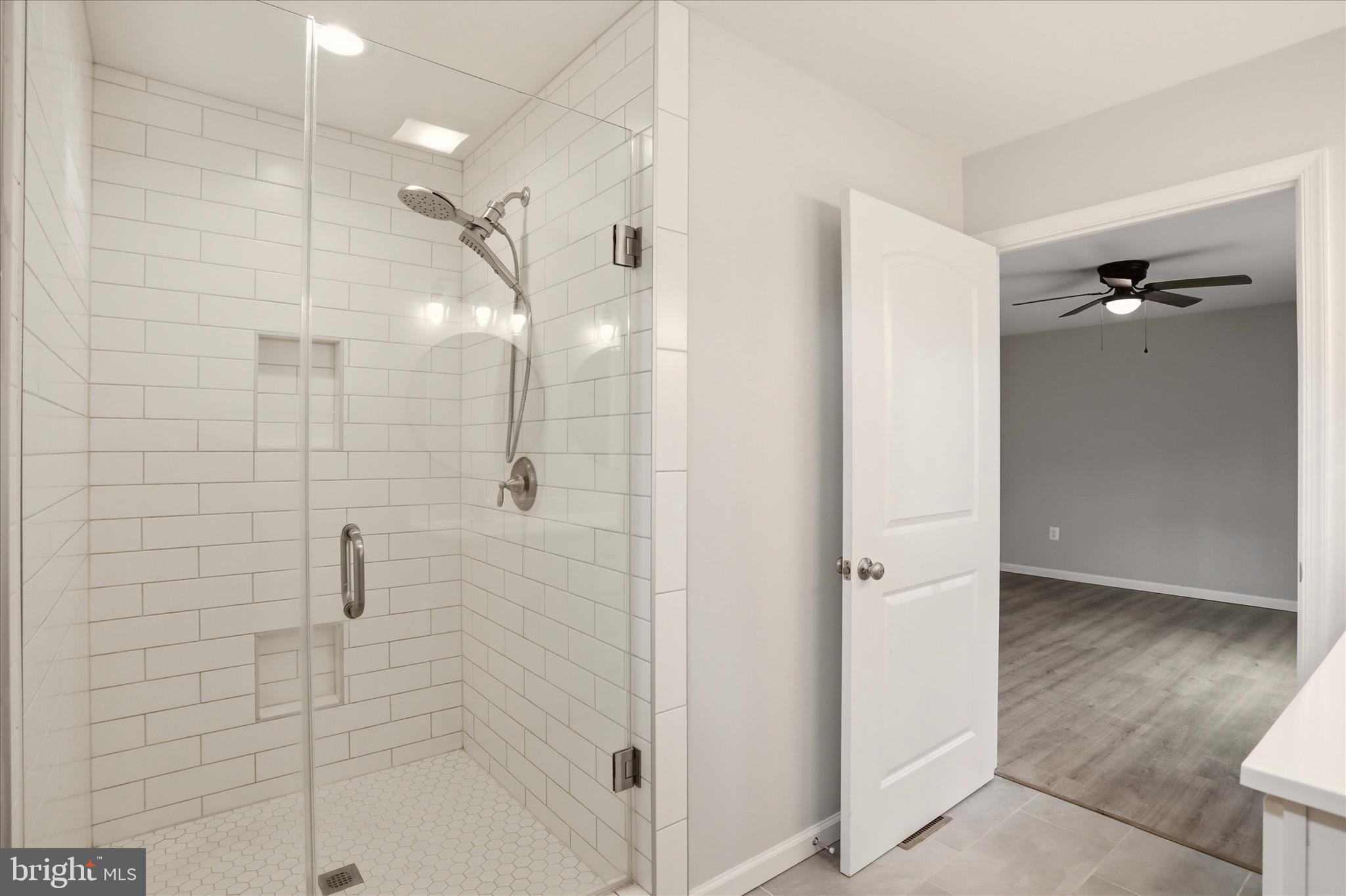 APPLE MT LAKE - Residential