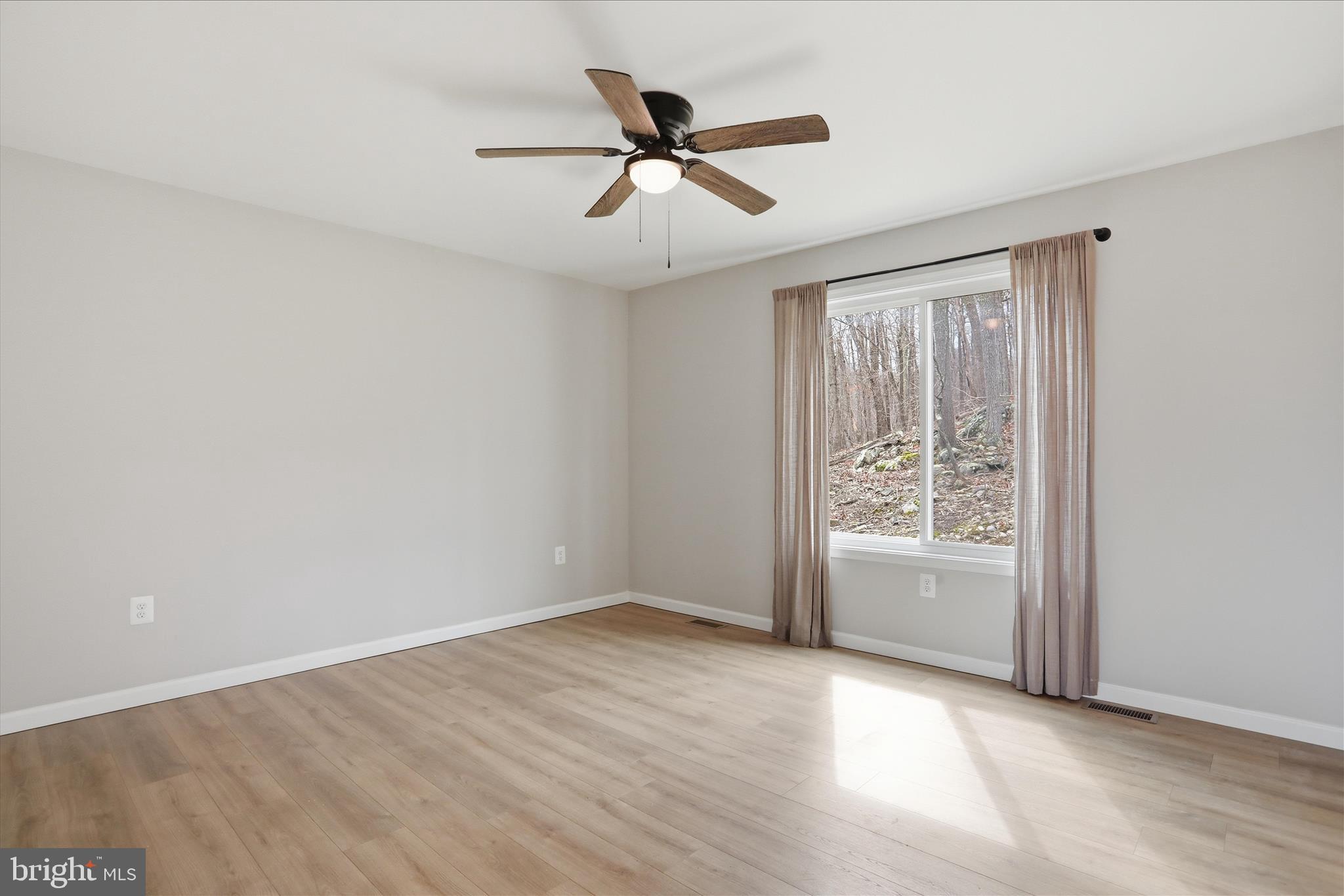 APPLE MT LAKE - Residential