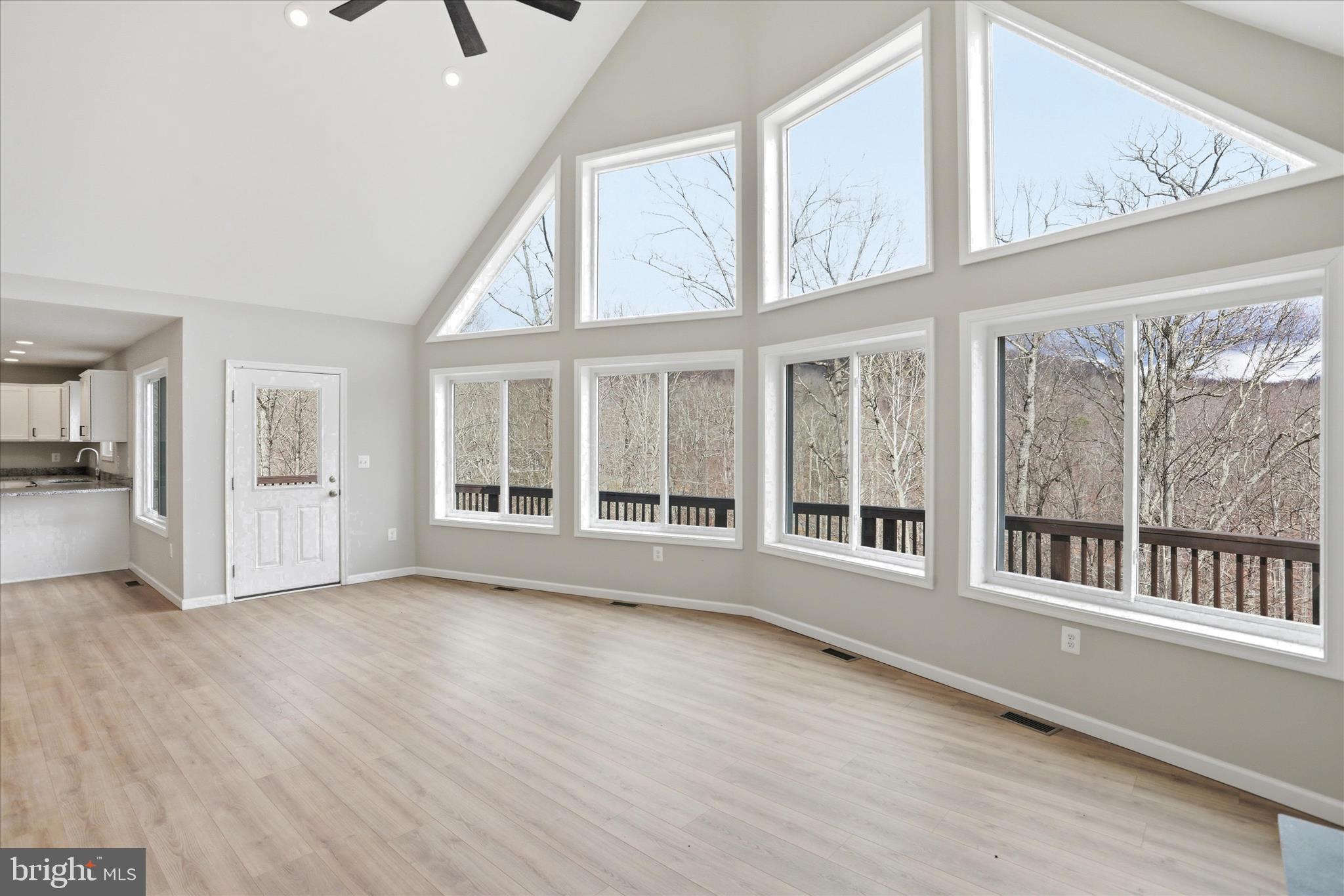 APPLE MT LAKE - Residential