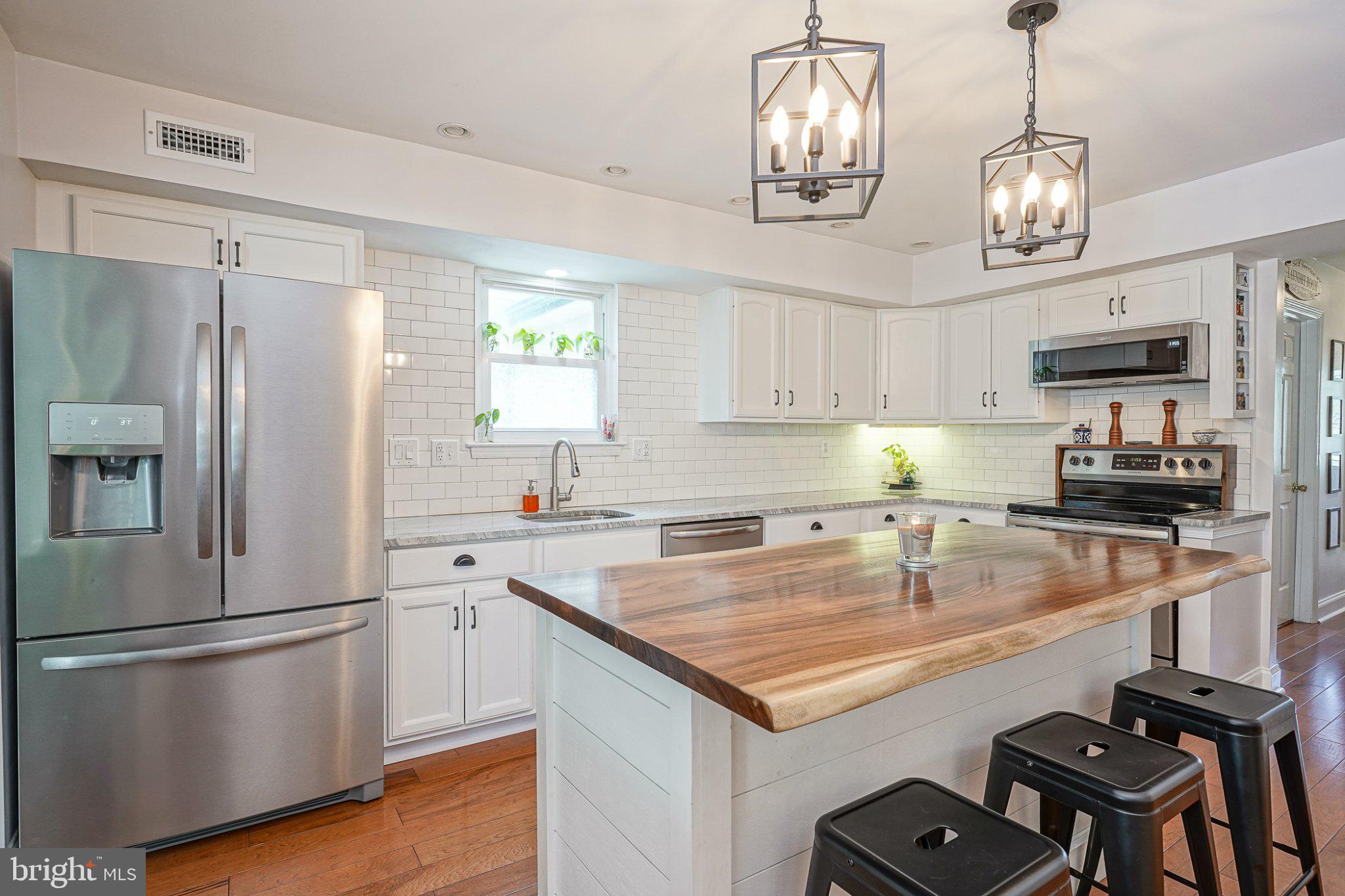 1106 WESTERLY DRIVE