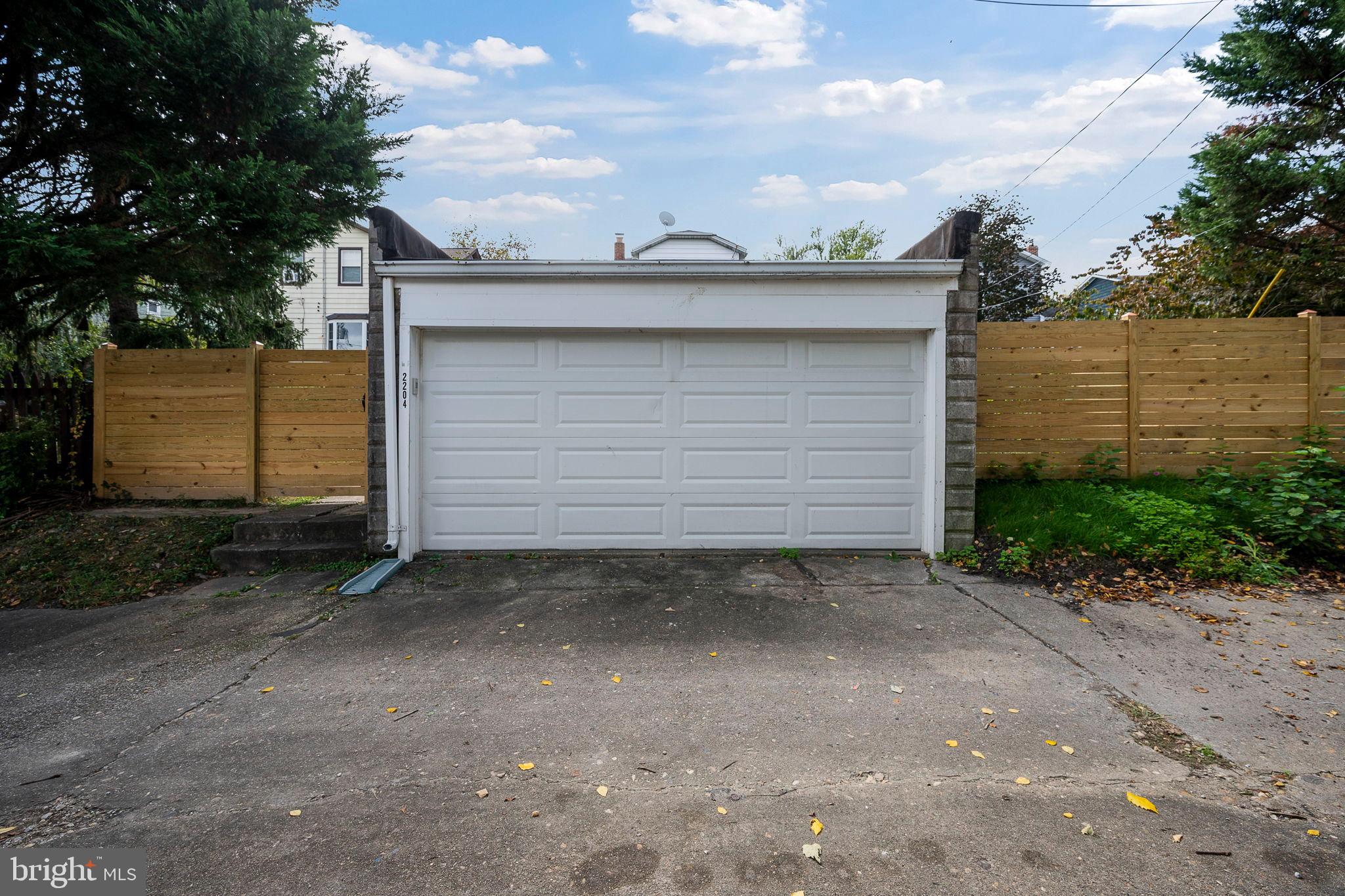 MAYFIELD - Residential