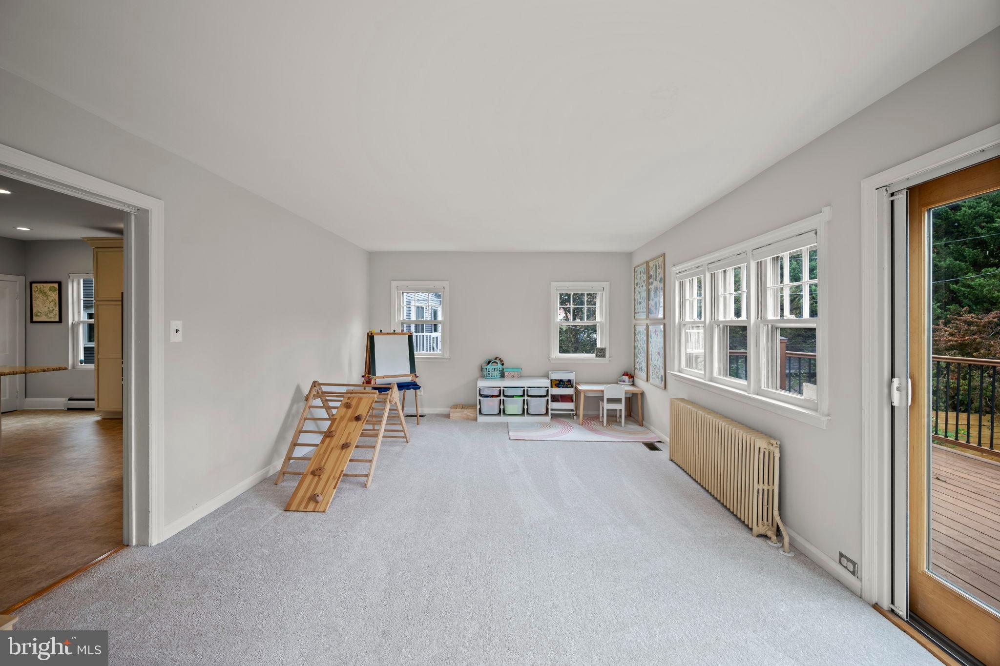 MAYFIELD - Residential