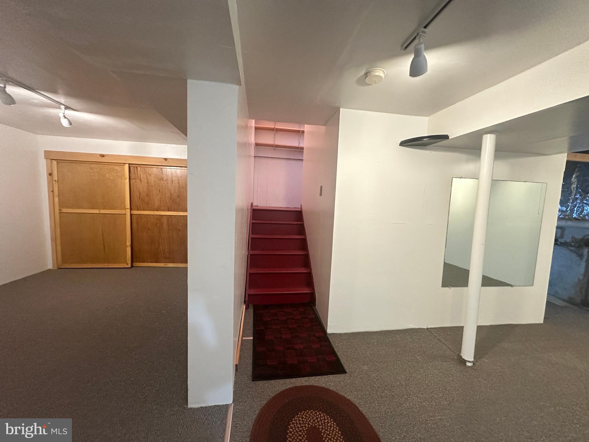 TWIN HILLS - Residential