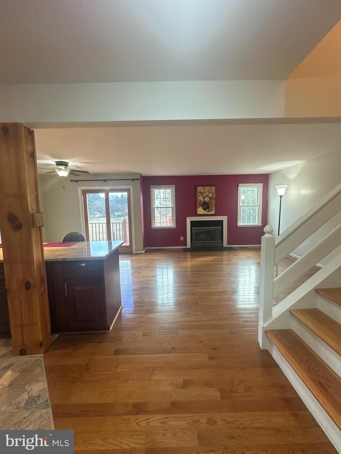 TWIN HILLS - Residential