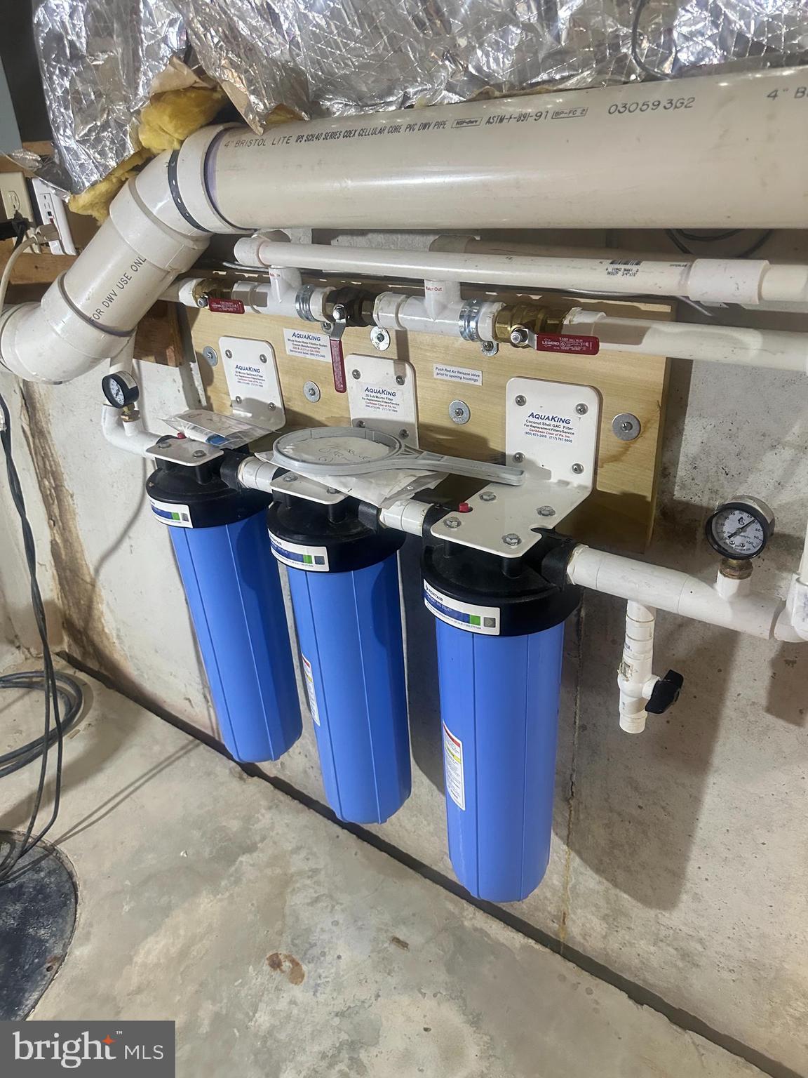 TWIN HILLS - Residential