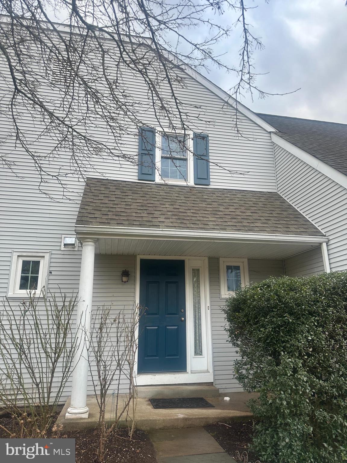 TWIN HILLS - Residential