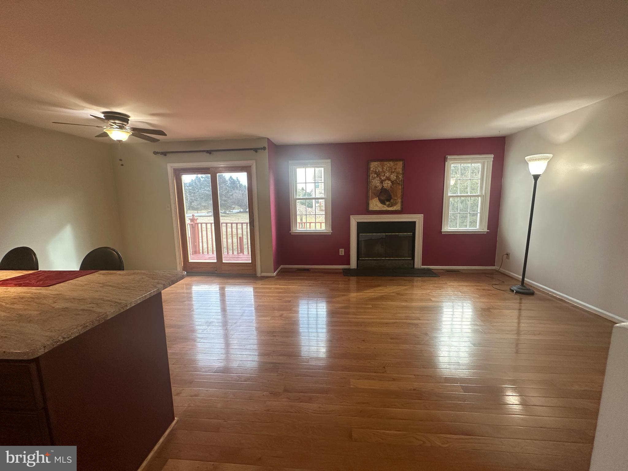 TWIN HILLS - Residential