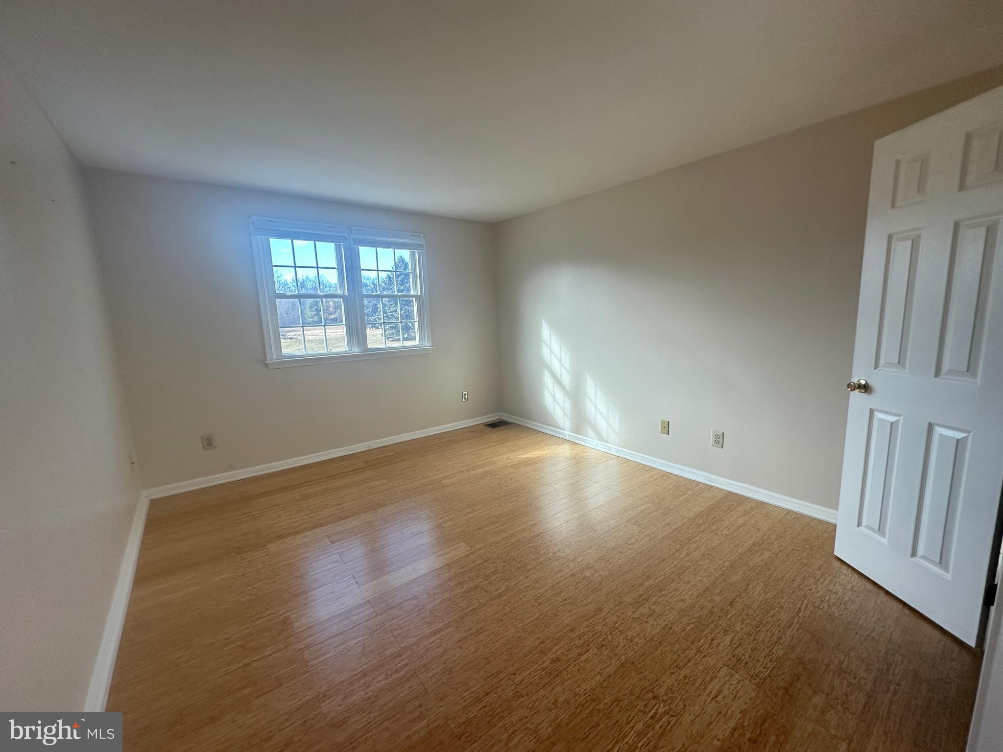 TWIN HILLS - Residential