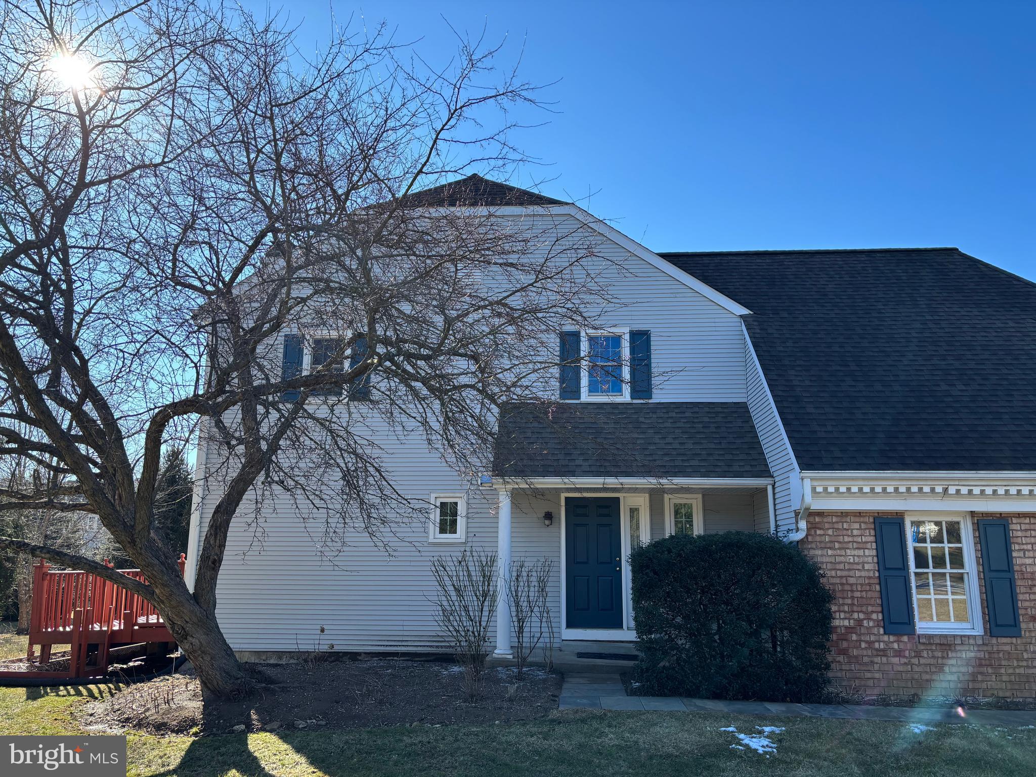 TWIN HILLS - Residential