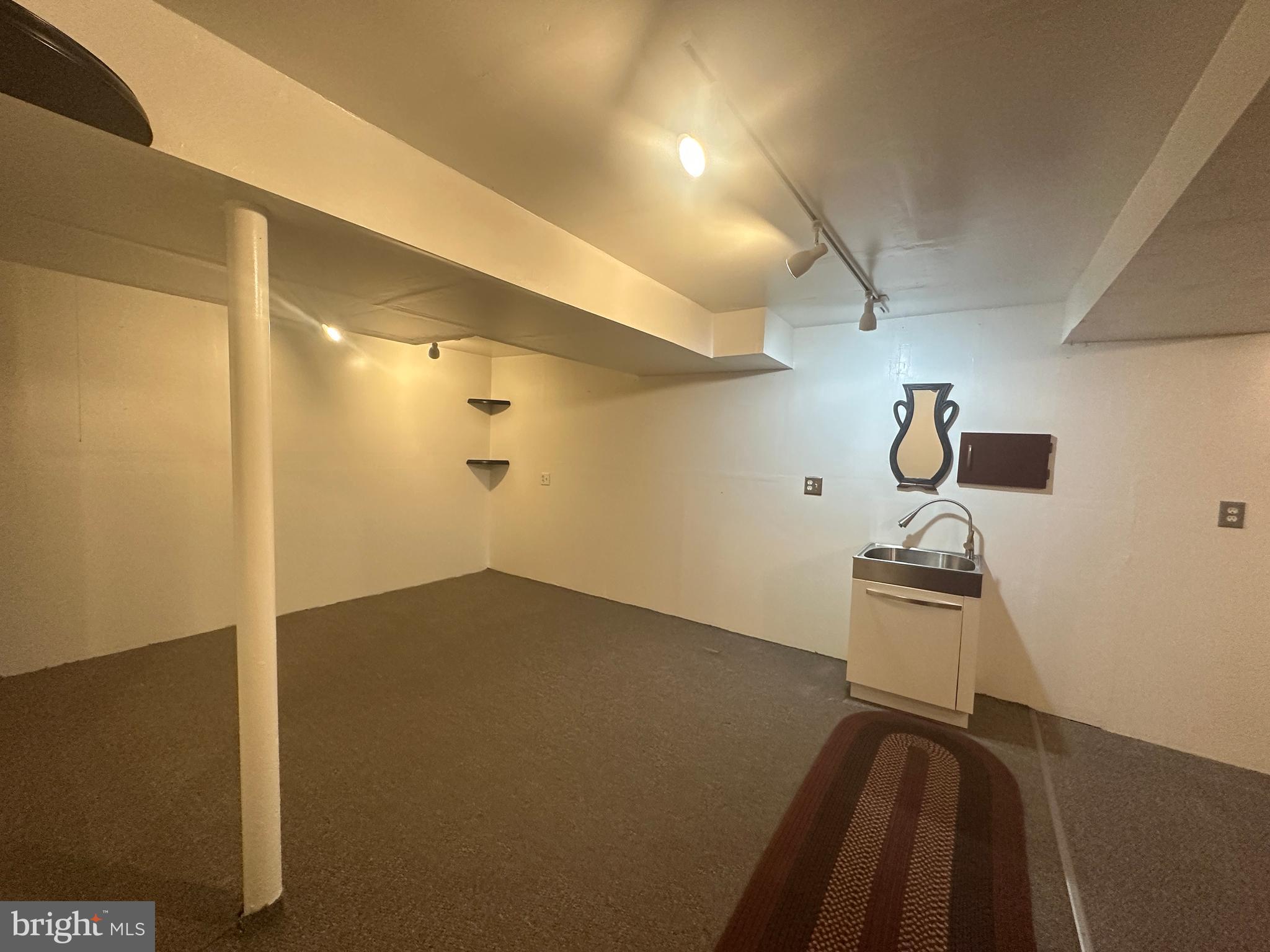 TWIN HILLS - Residential