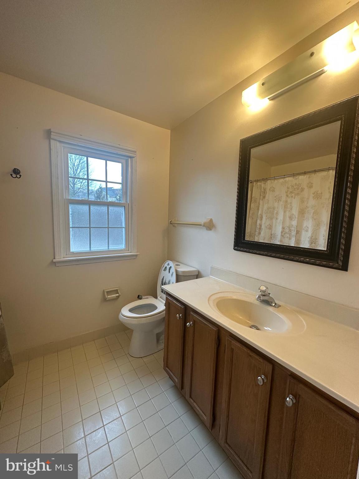 TWIN HILLS - Residential