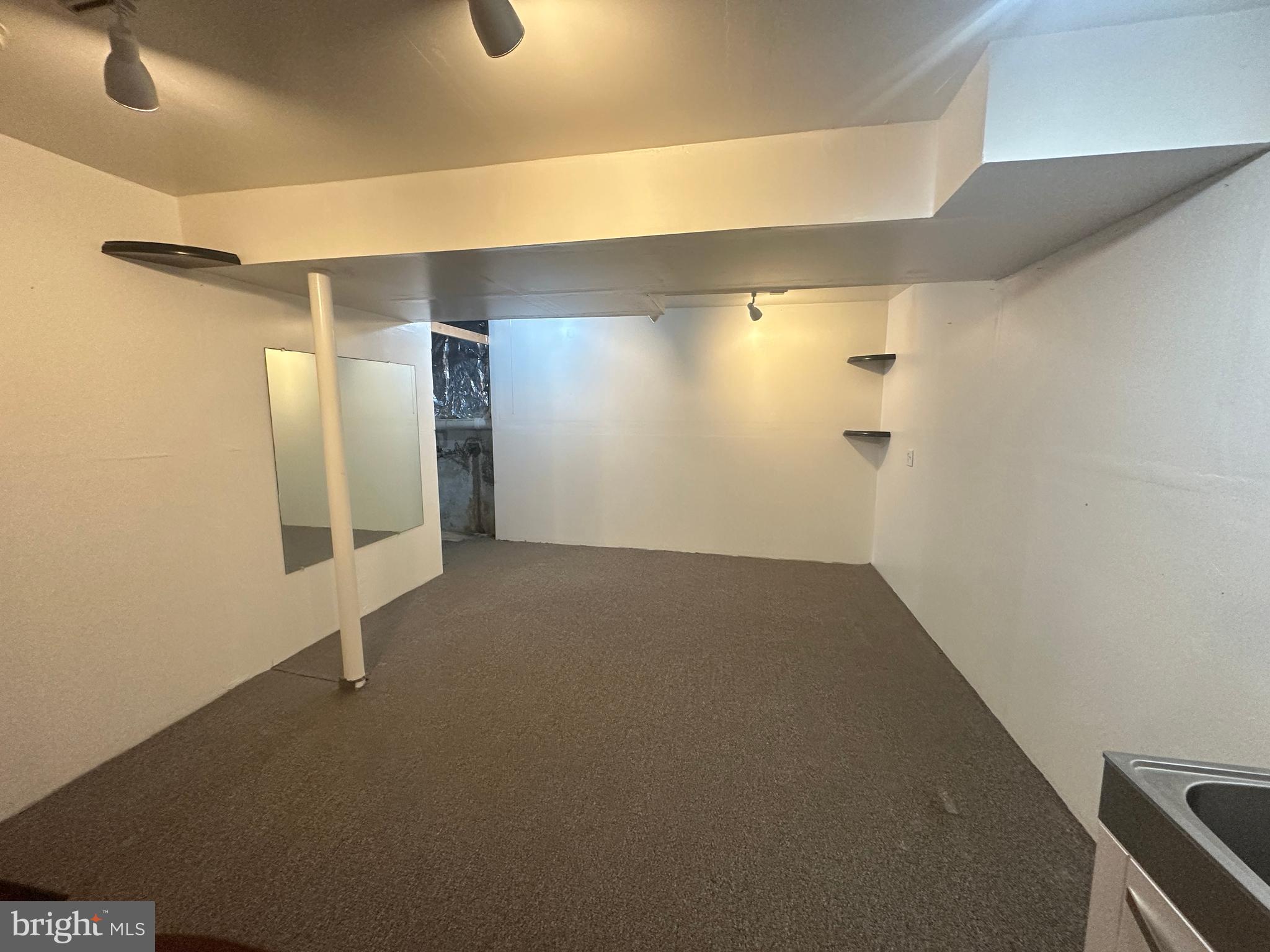 TWIN HILLS - Residential