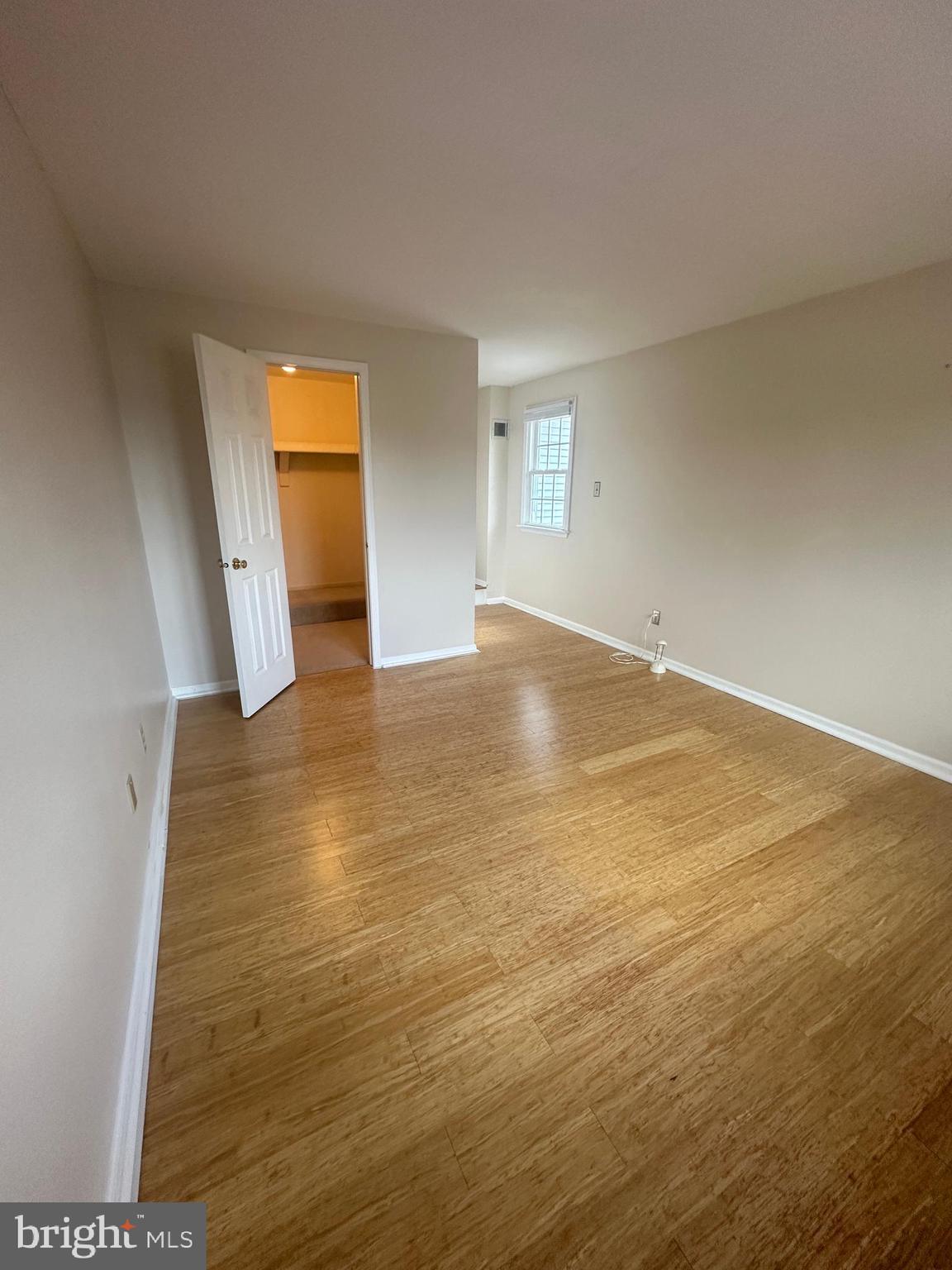 TWIN HILLS - Residential