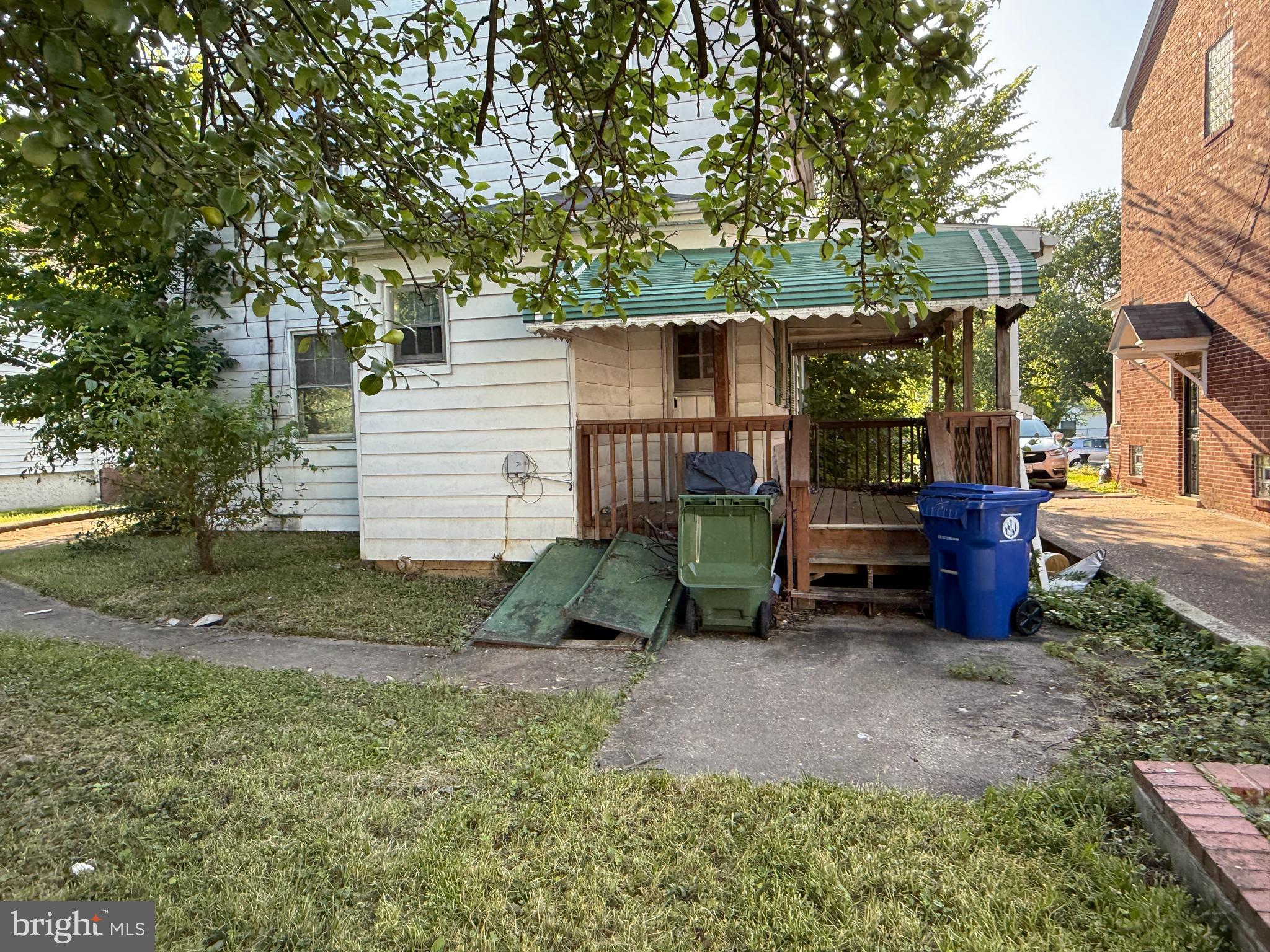 EAST ARLINGTON - Residential