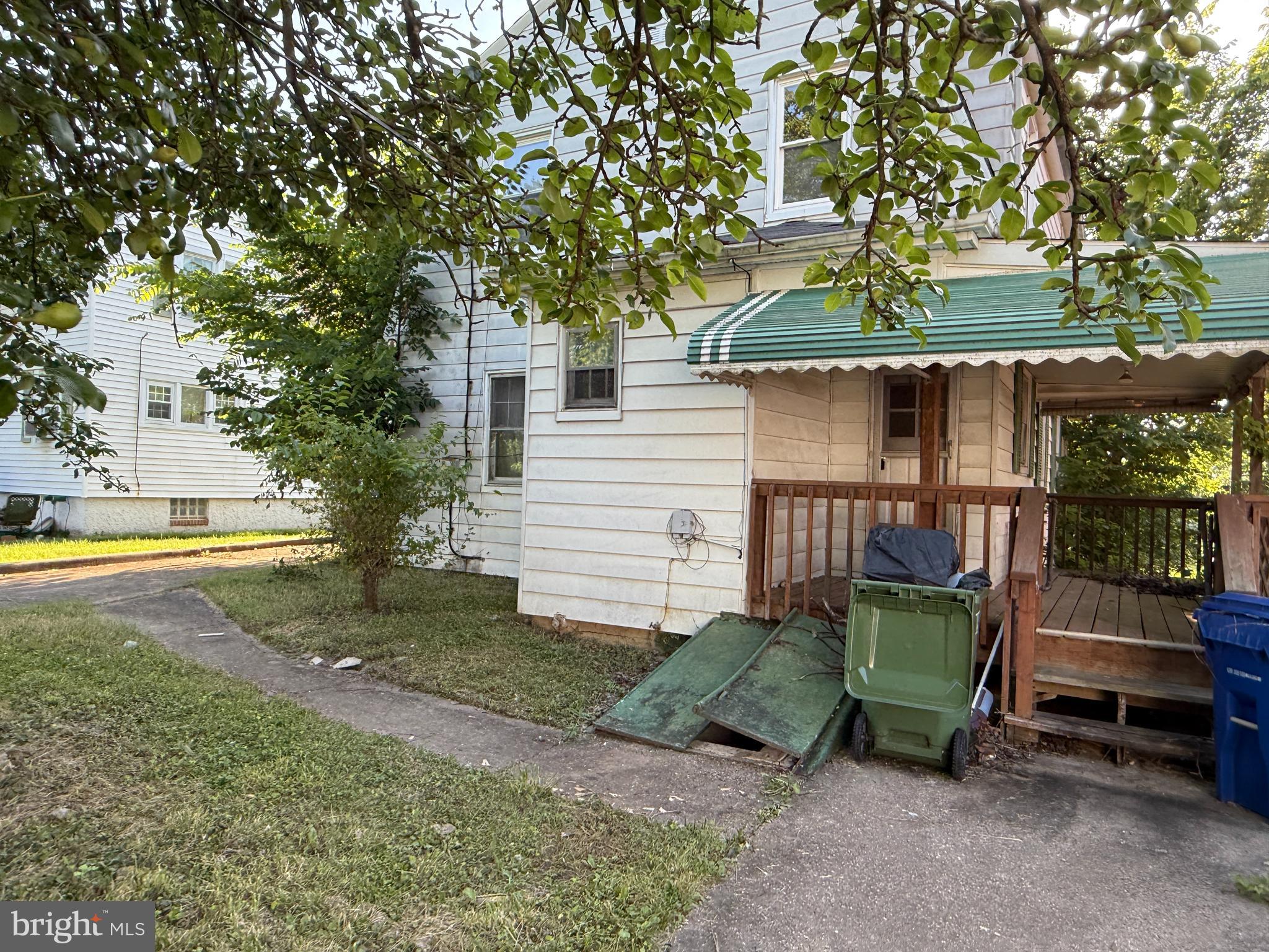 EAST ARLINGTON - Residential