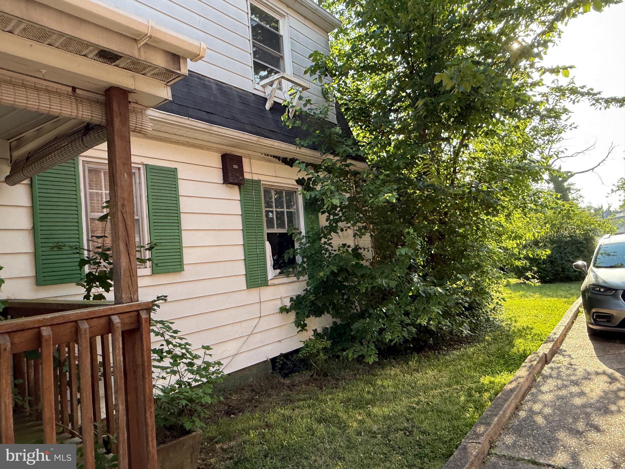 EAST ARLINGTON - Residential