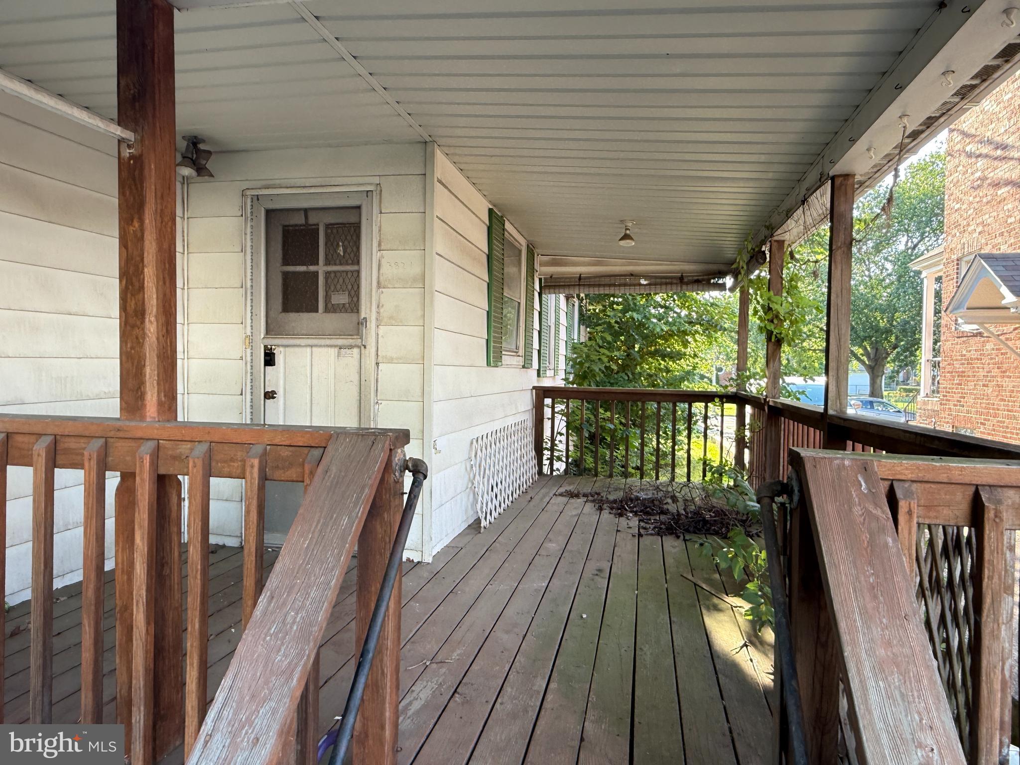 EAST ARLINGTON - Residential