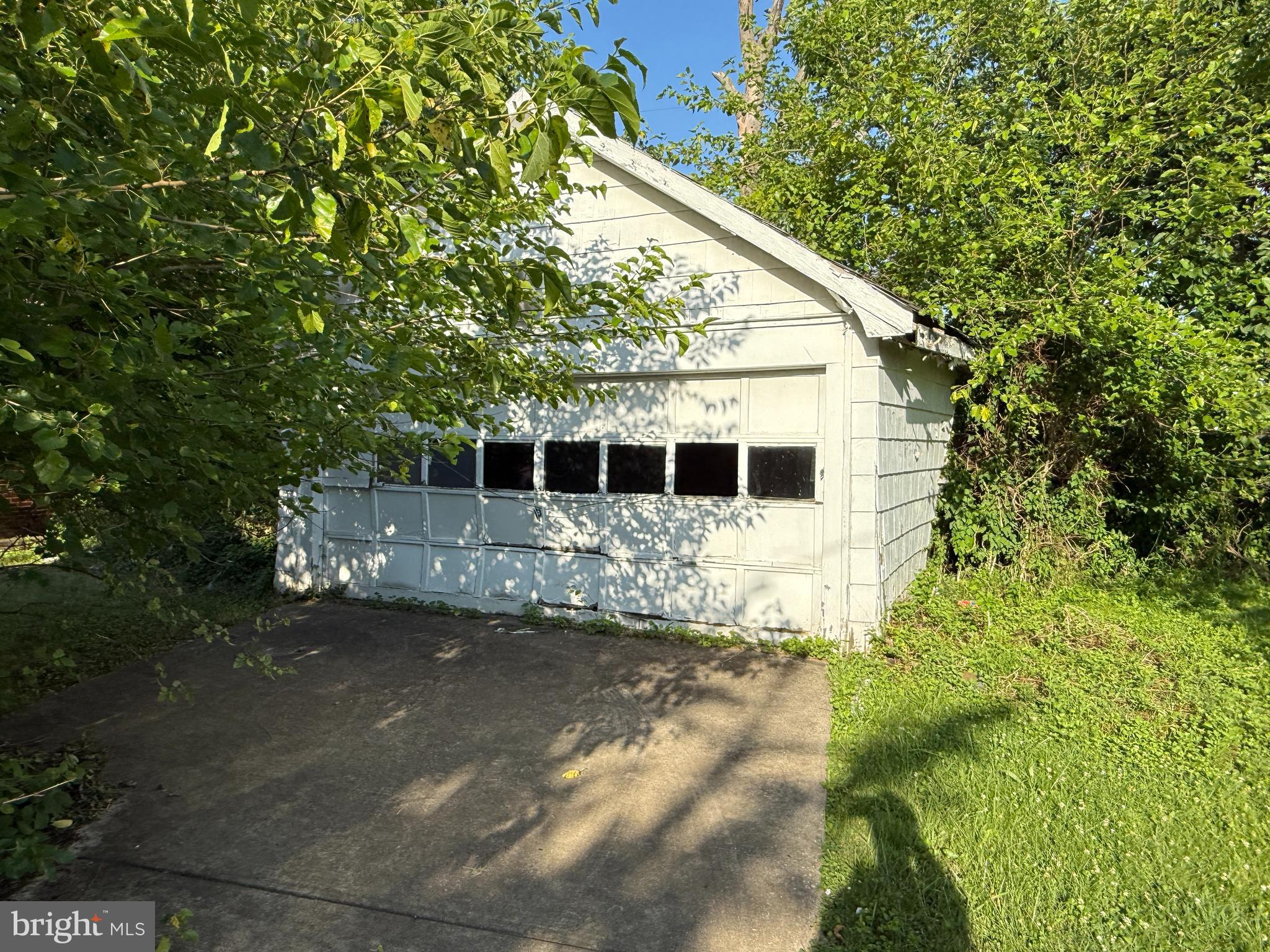 EAST ARLINGTON - Residential