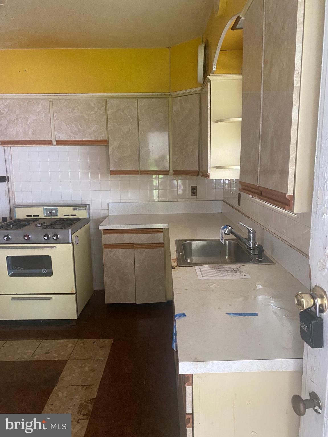 EAST ARLINGTON - Residential