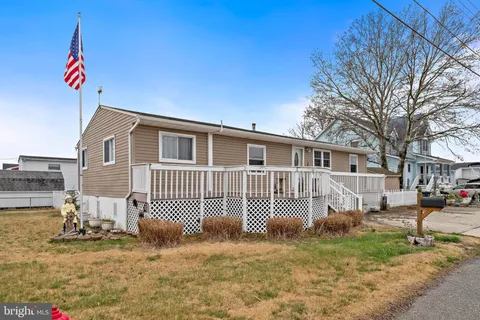 73 Dolphin Road, Tuckerton, NJ MLS: NJOC2033102