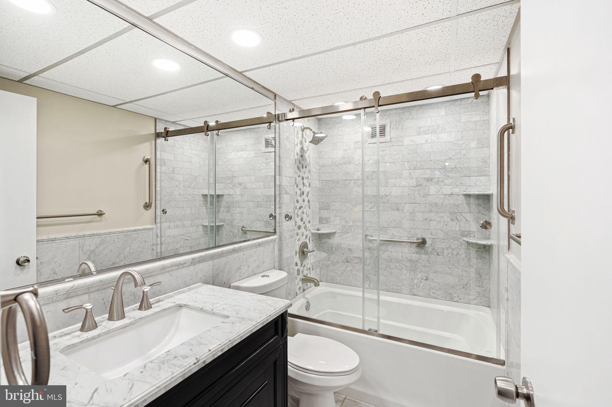 GREEN HILL - Residential