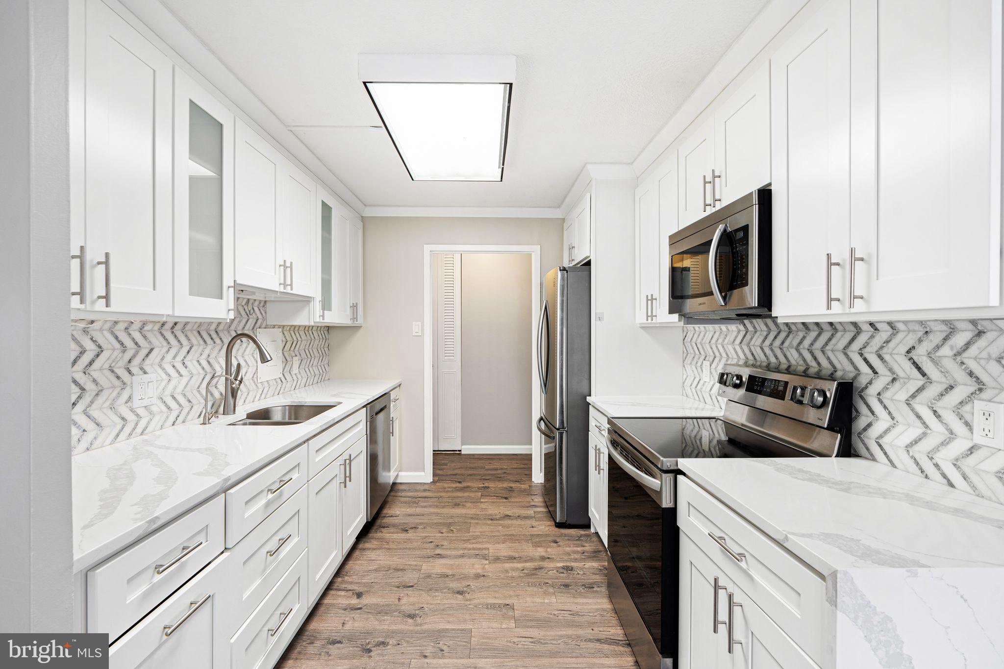 1001 CITY AVENUE EC-107